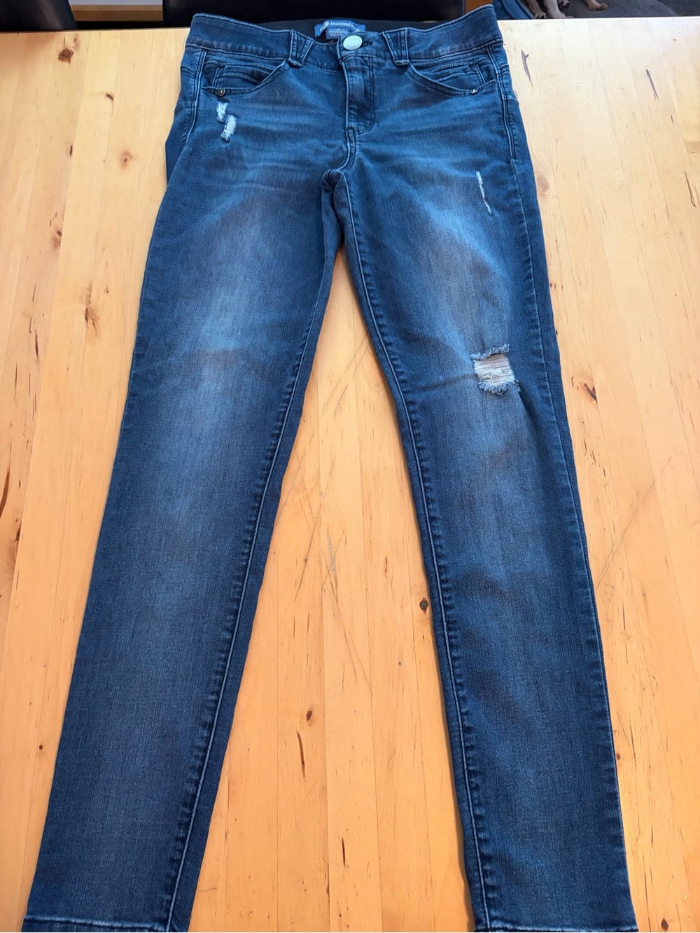 Women’s Distressed Straight Leg Jeans in Dark Blue